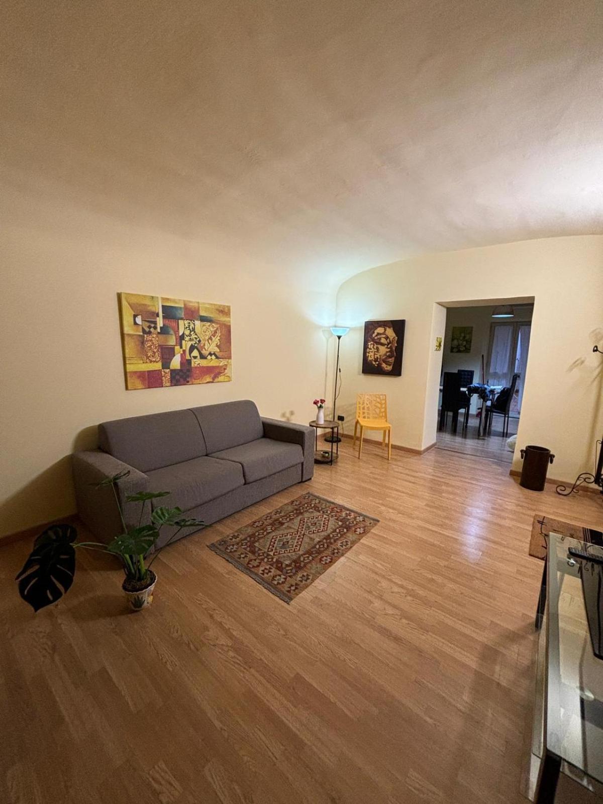 Casa Amarilla Apartment *
